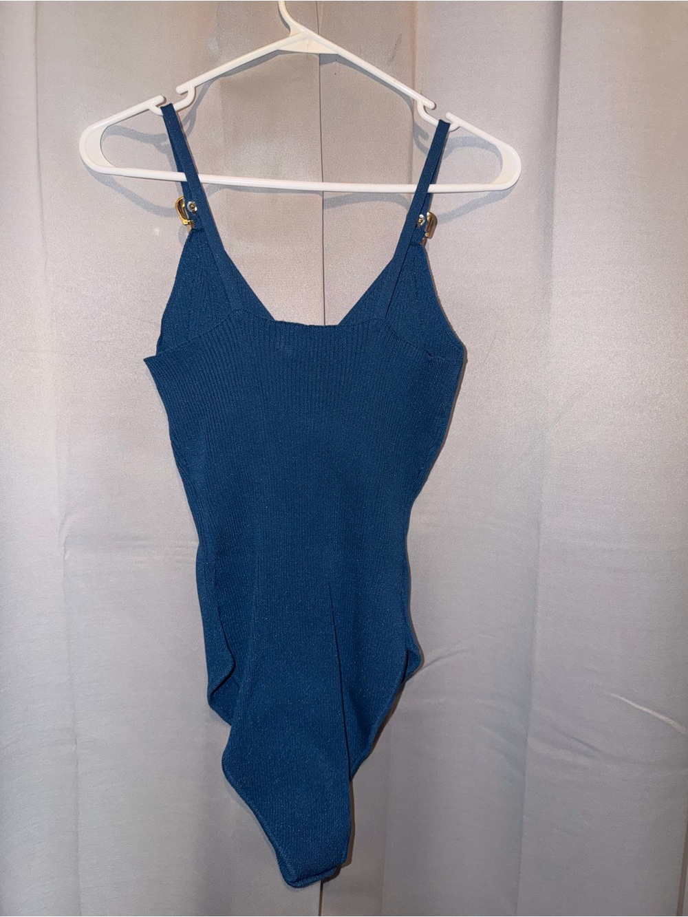BlueB Collection Ribbed Bodysuit with Decorative Buckles - NWT - Picture 3 of 3